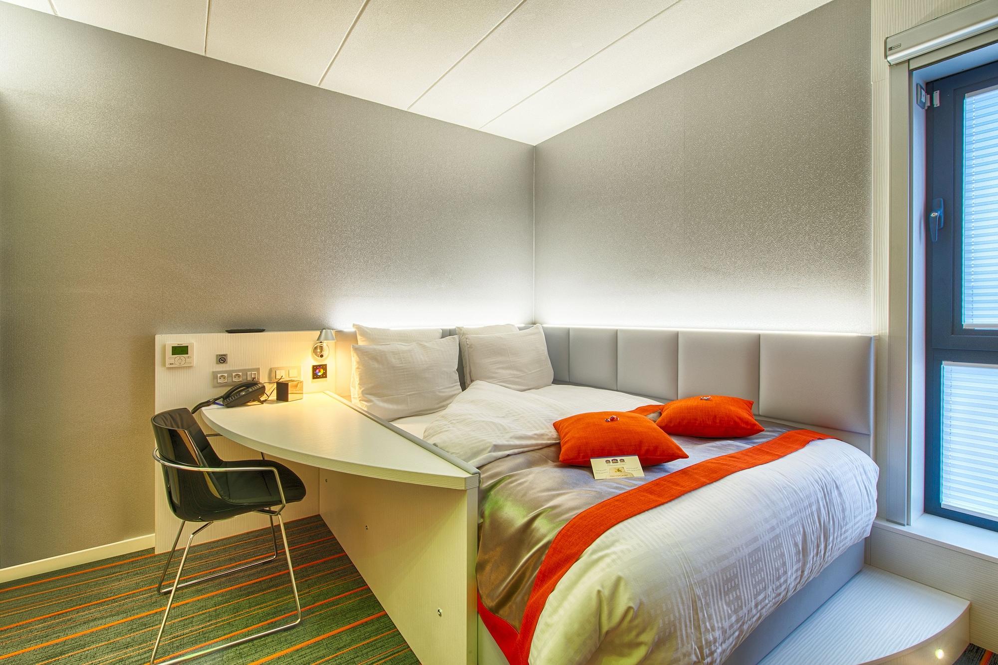 Orange Hotel La Louviere Exterior photo