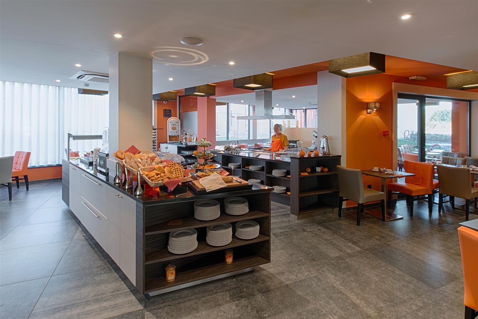 Orange Hotel La Louviere Exterior photo